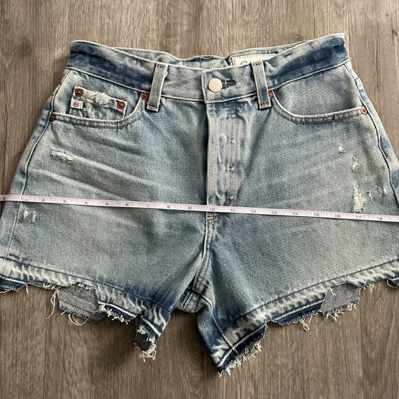 AG Adriano Goldschmied Alexxis Aged Denim Jean High Rise Wedgie Shorts 2… - Picture 8 of 10